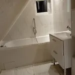 Flat Apartment *